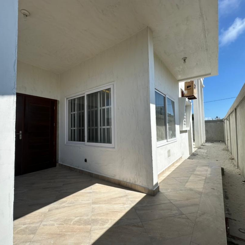 Villa à vendre à Cotonou Fidjrossè