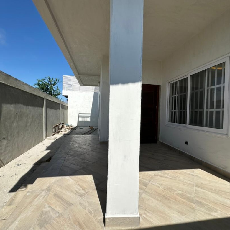 Villa à vendre à Cotonou Fidjrossè