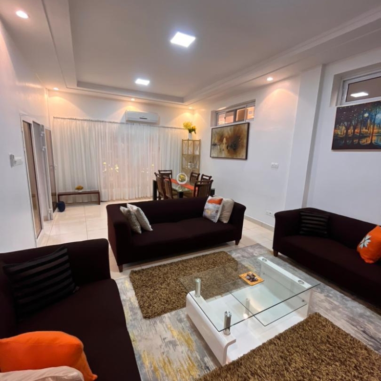 Villa duplex meublée à louer à Cotonou Vedoko