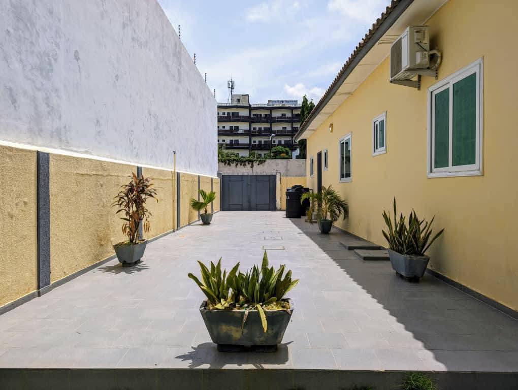 Villa meublée à louer à Cotonou Fidjrossè