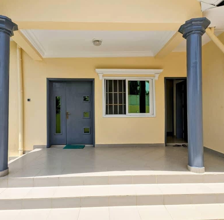 Villa meublée à louer à Cotonou Fidjrossè
