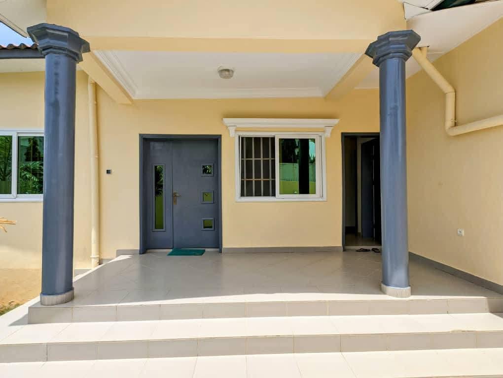 Villa meublée à louer à Cotonou Fidjrossè