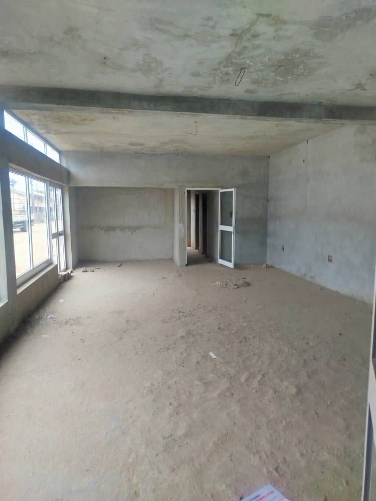 Grand hall à louer à Cotonou quartier Jack