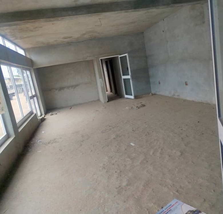 Grand hall à louer à Cotonou quartier Jack