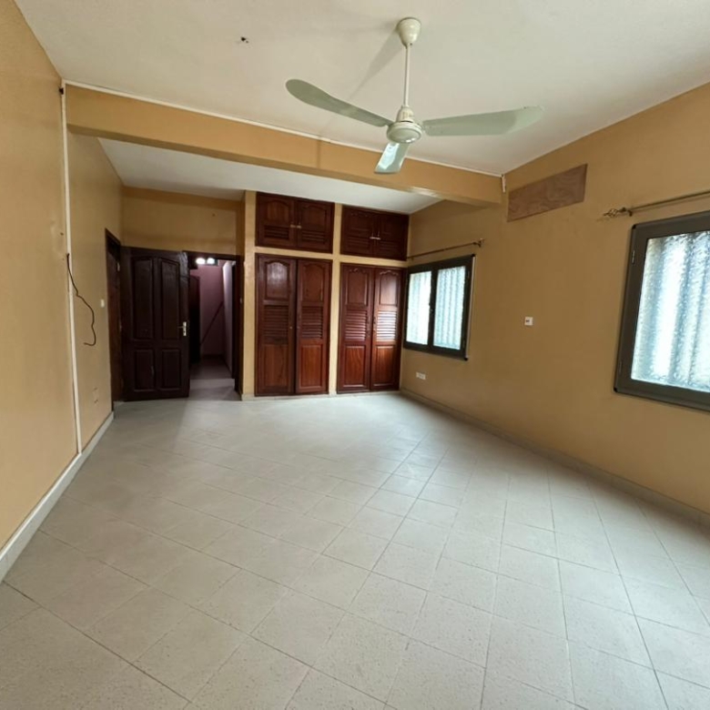 Immeuble à vendre à Cotonou Agla Akplomè