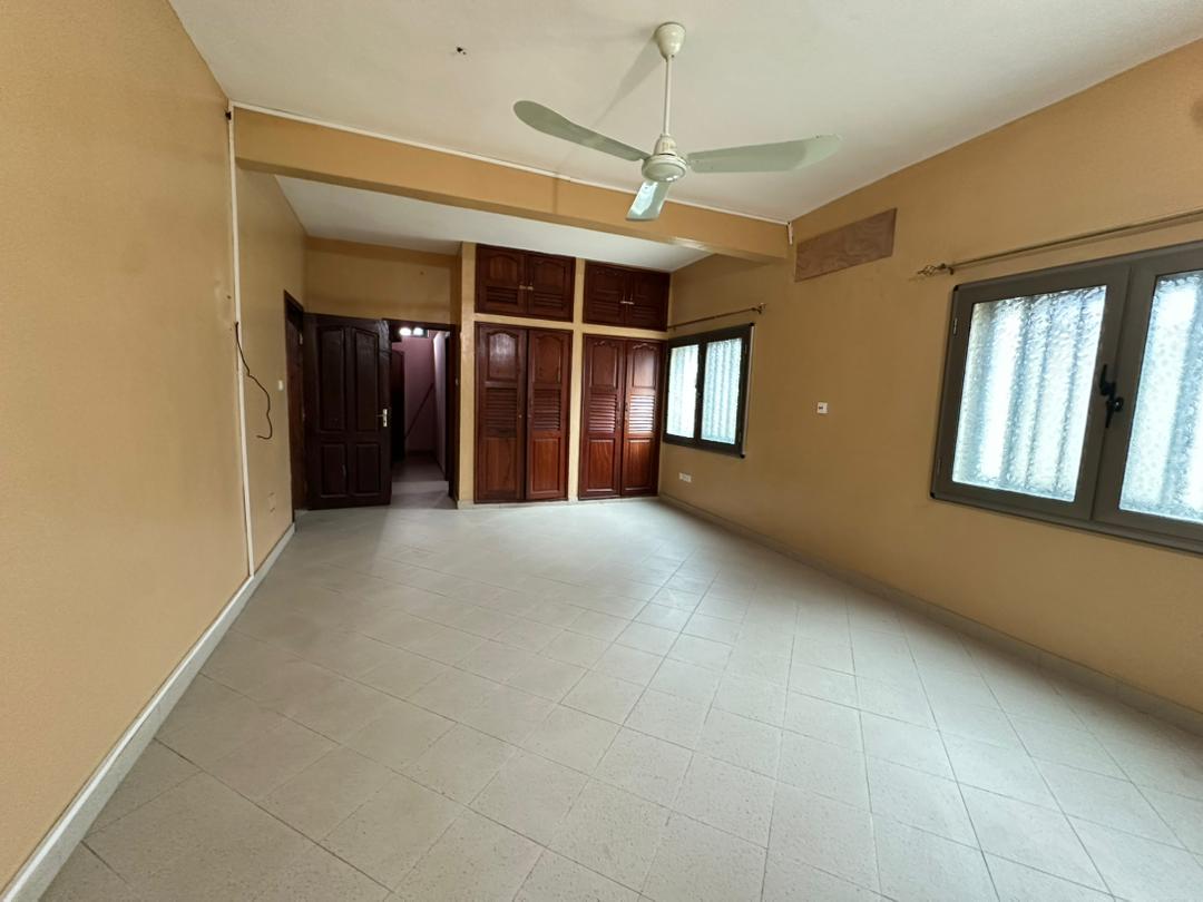 Immeuble à vendre à Cotonou Agla Akplomè