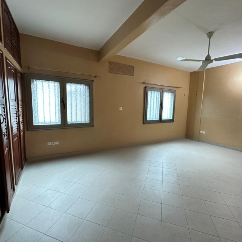 Immeuble à vendre à Cotonou Agla Akplomè