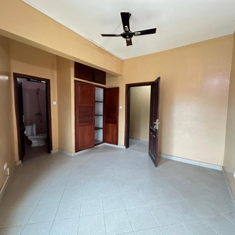 Immeuble à vendre à Cotonou Agla Akplomè