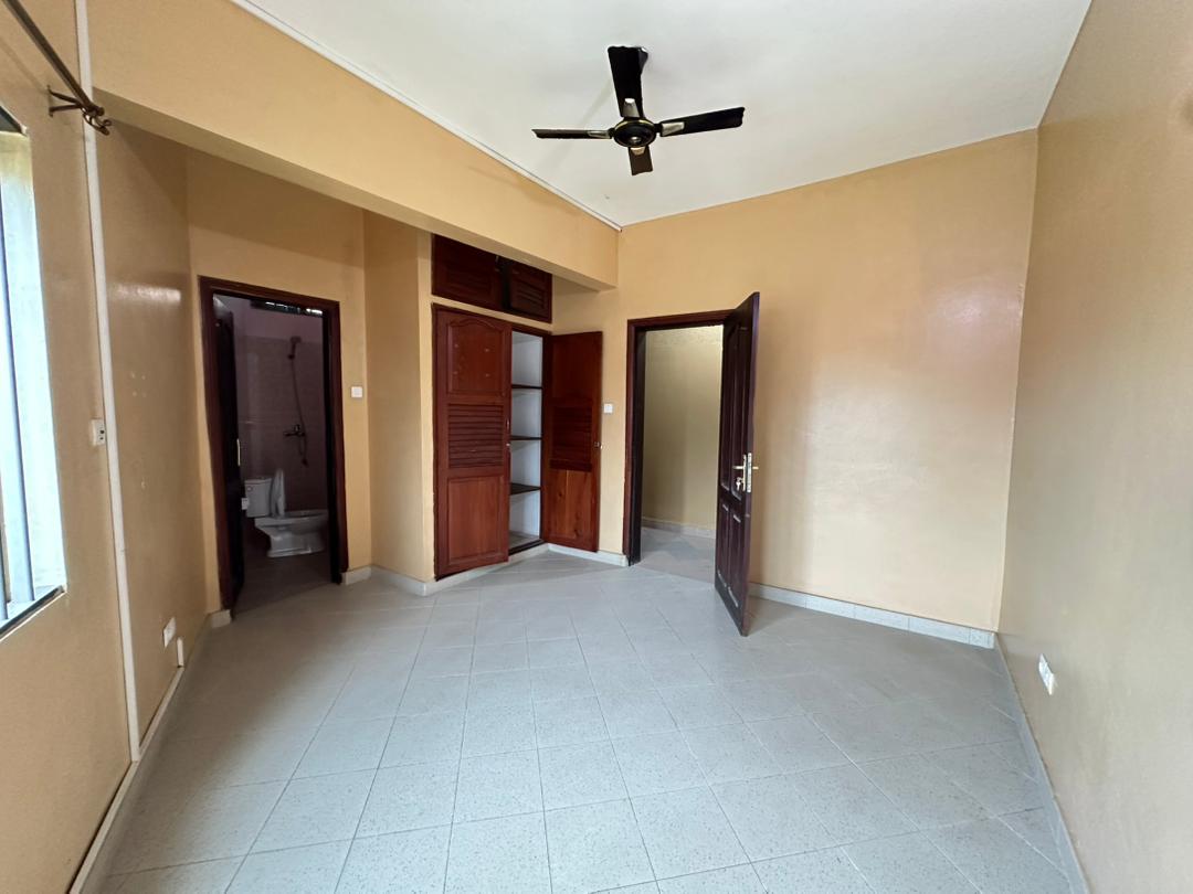 Immeuble à vendre à Cotonou Agla Akplomè