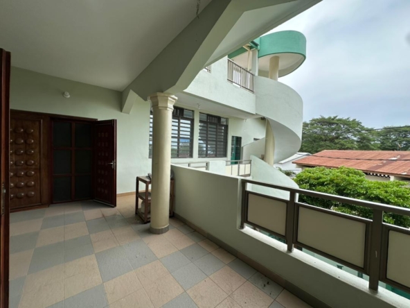 Immeuble à vendre à Cotonou Agla Akplomè