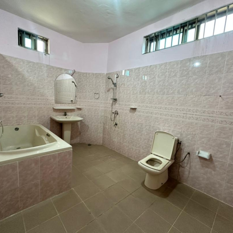 Immeuble à vendre à Cotonou Agla Akplomè