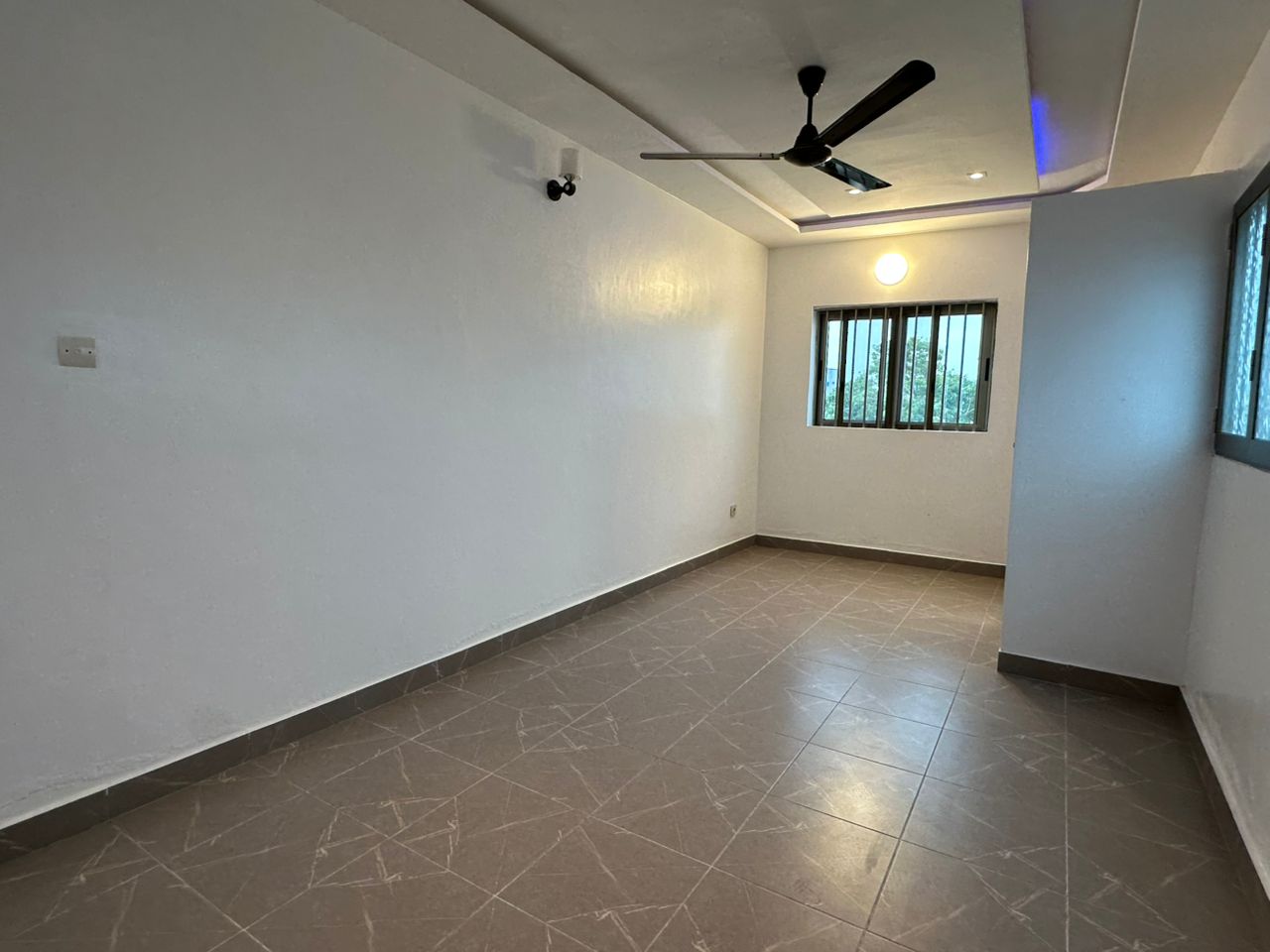 Immeuble à vendre à Cotonou Agla Akplomè