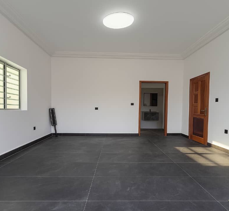 Villa R+1 à vendre à Grand Popo