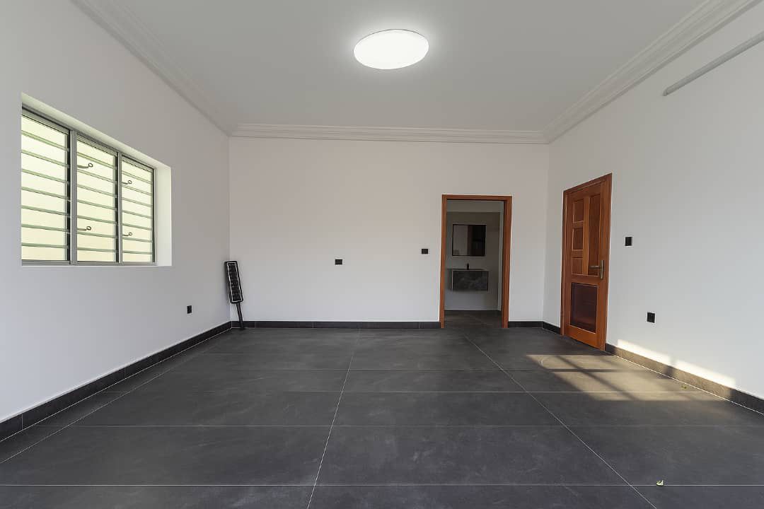 Villa R+1 à vendre à Grand Popo