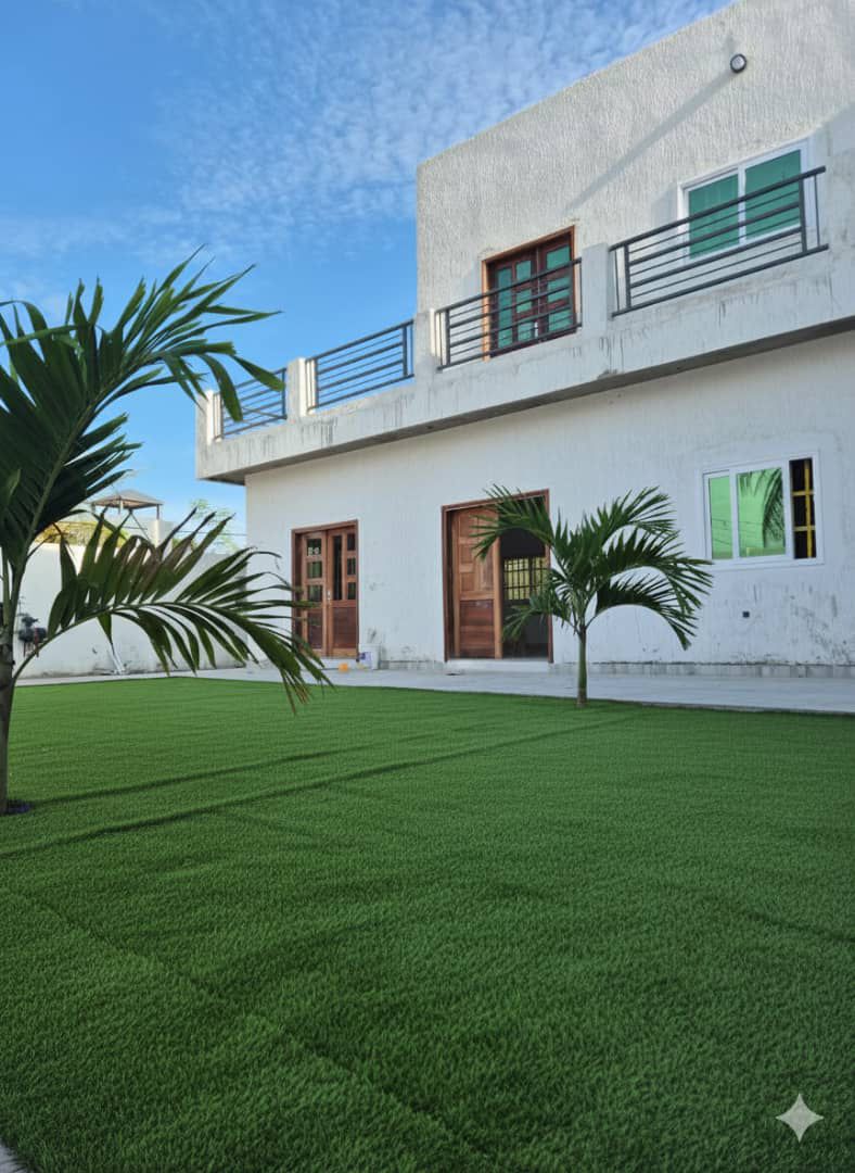 Villa R+1 à vendre à Grand Popo