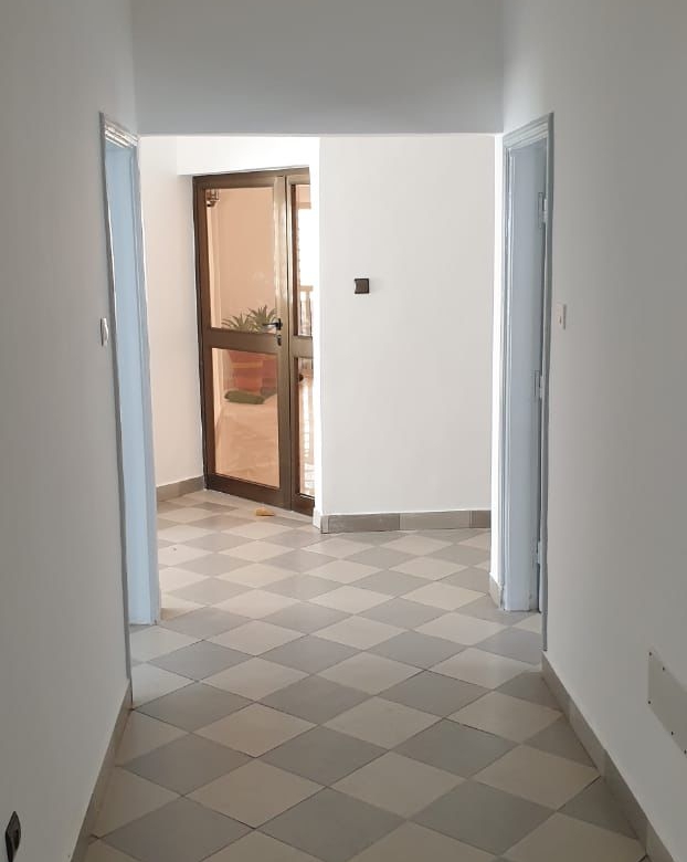 Villa basse à louer à Fidjrossè carrefour club des rois