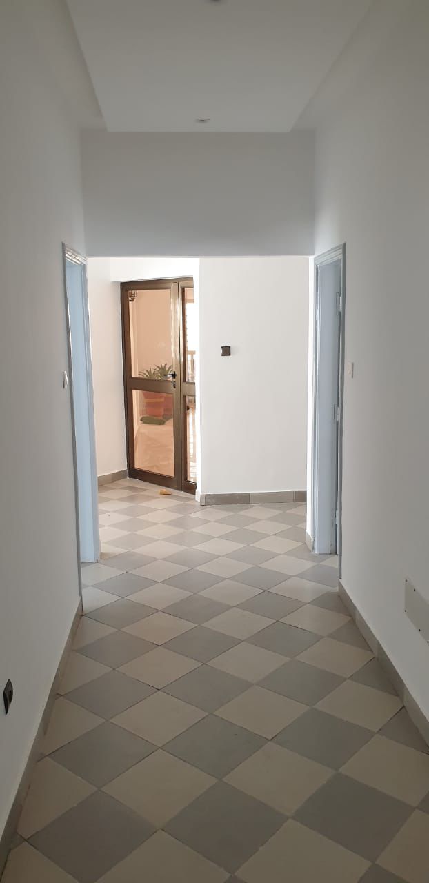 Villa basse à louer à Fidjrossè carrefour club des rois