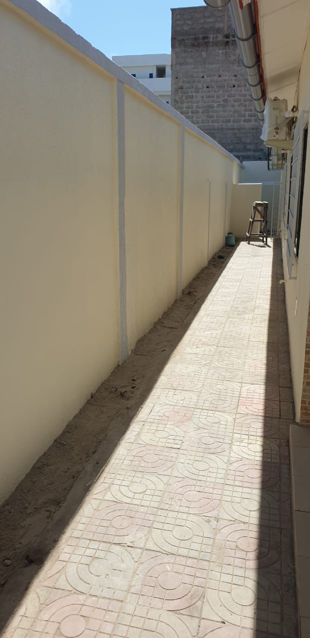 Villa basse à louer à Fidjrossè carrefour club des rois