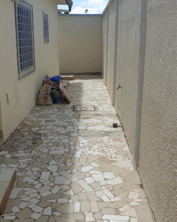 Villa basse à louer à Fidjrossè carrefour club des rois