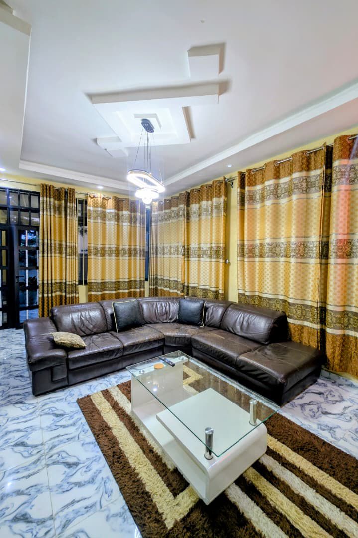 Villa meublée à louer à Cotonou Fidjrossè plage