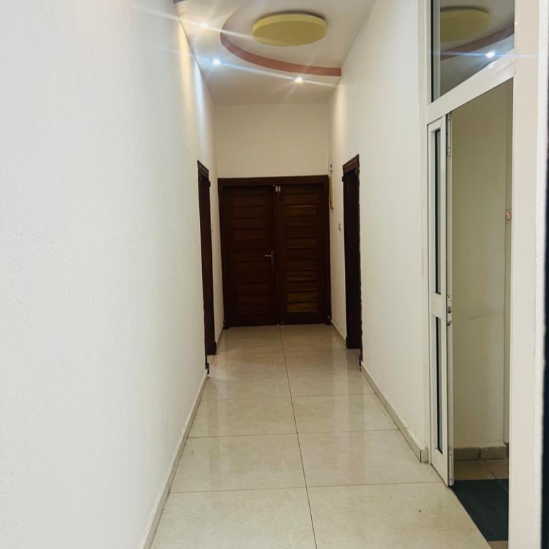 Villa meublée à louer avec piscine à Cotonou Akpakpa