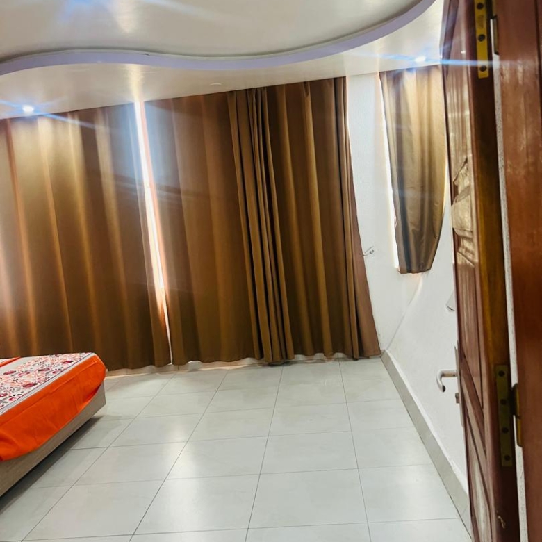 Villa meublée à louer avec piscine à Cotonou Akpakpa