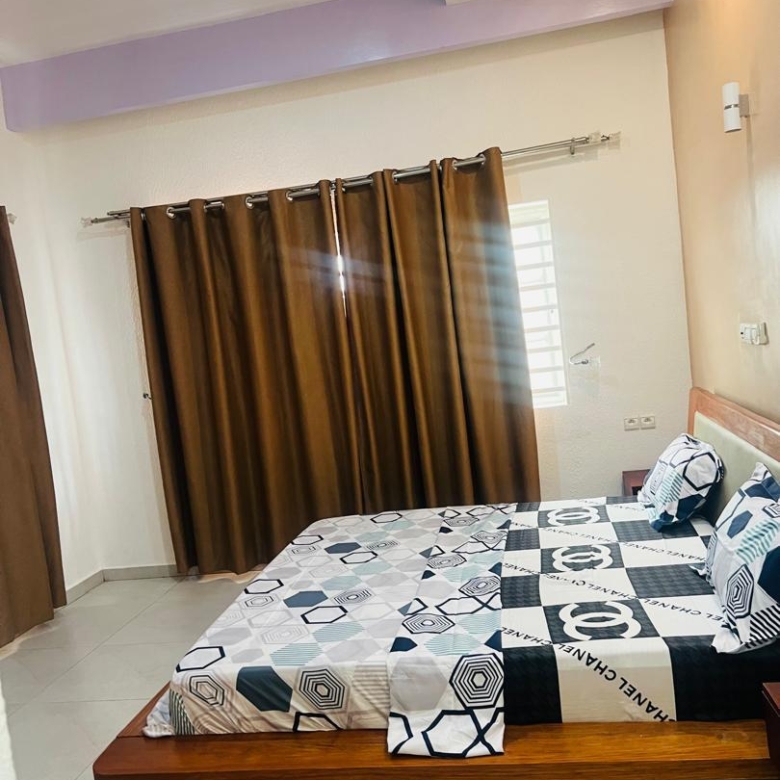 Villa meublée à louer avec piscine à Cotonou Akpakpa