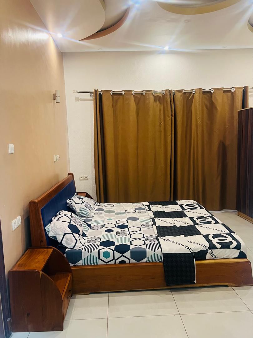 Villa meublée à louer avec piscine à Cotonou Akpakpa