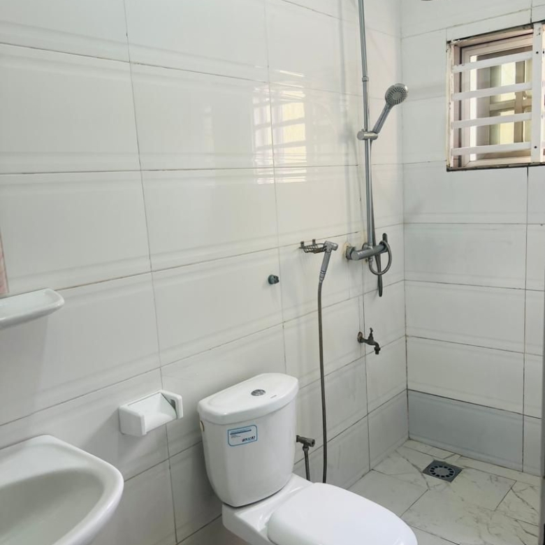 Villa meublée à louer avec piscine à Cotonou Akpakpa