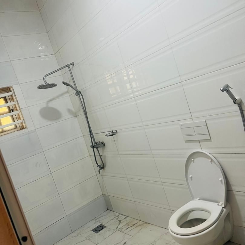 Villa meublée à louer avec piscine à Cotonou Akpakpa