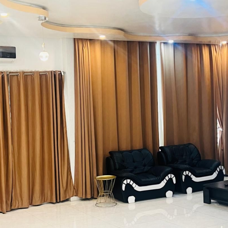 Villa meublée à louer avec piscine à Cotonou Akpakpa