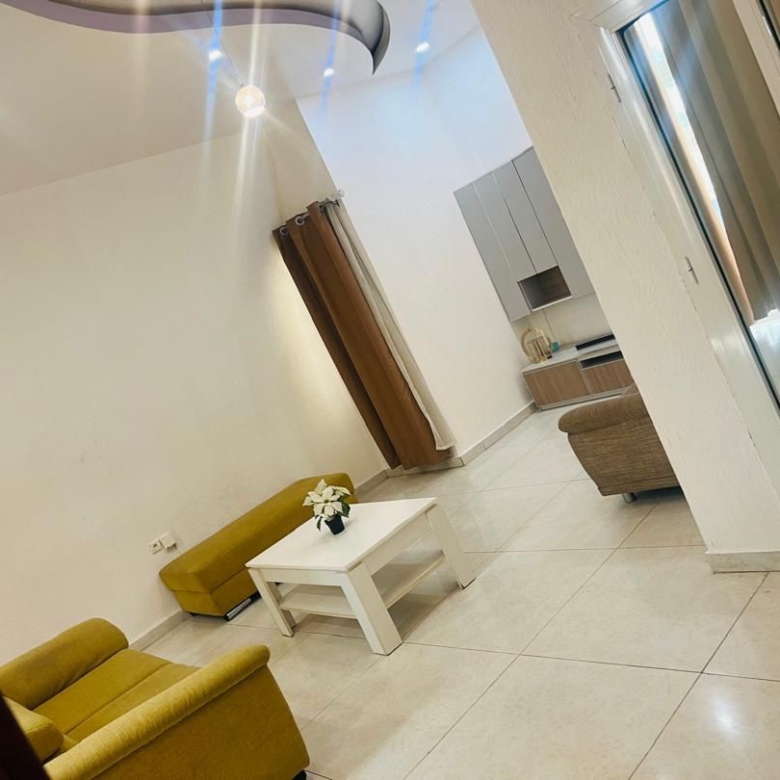 Villa meublée à louer avec piscine à Cotonou Akpakpa