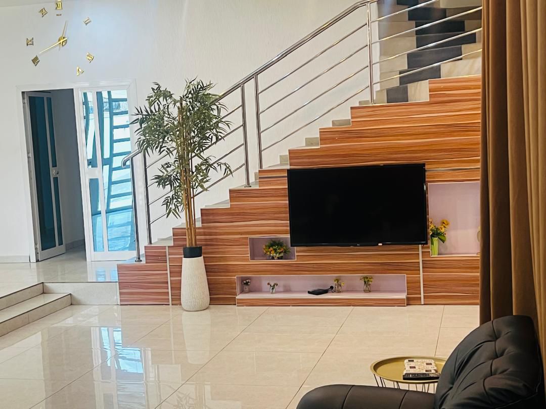 Villa meublée à louer avec piscine à Cotonou Akpakpa