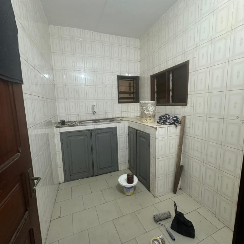 Entrée personnelle à louer à cotonou Fidjrossè plage