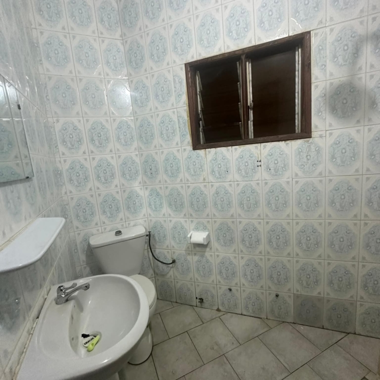 Entrée personnelle à louer à cotonou Fidjrossè plage