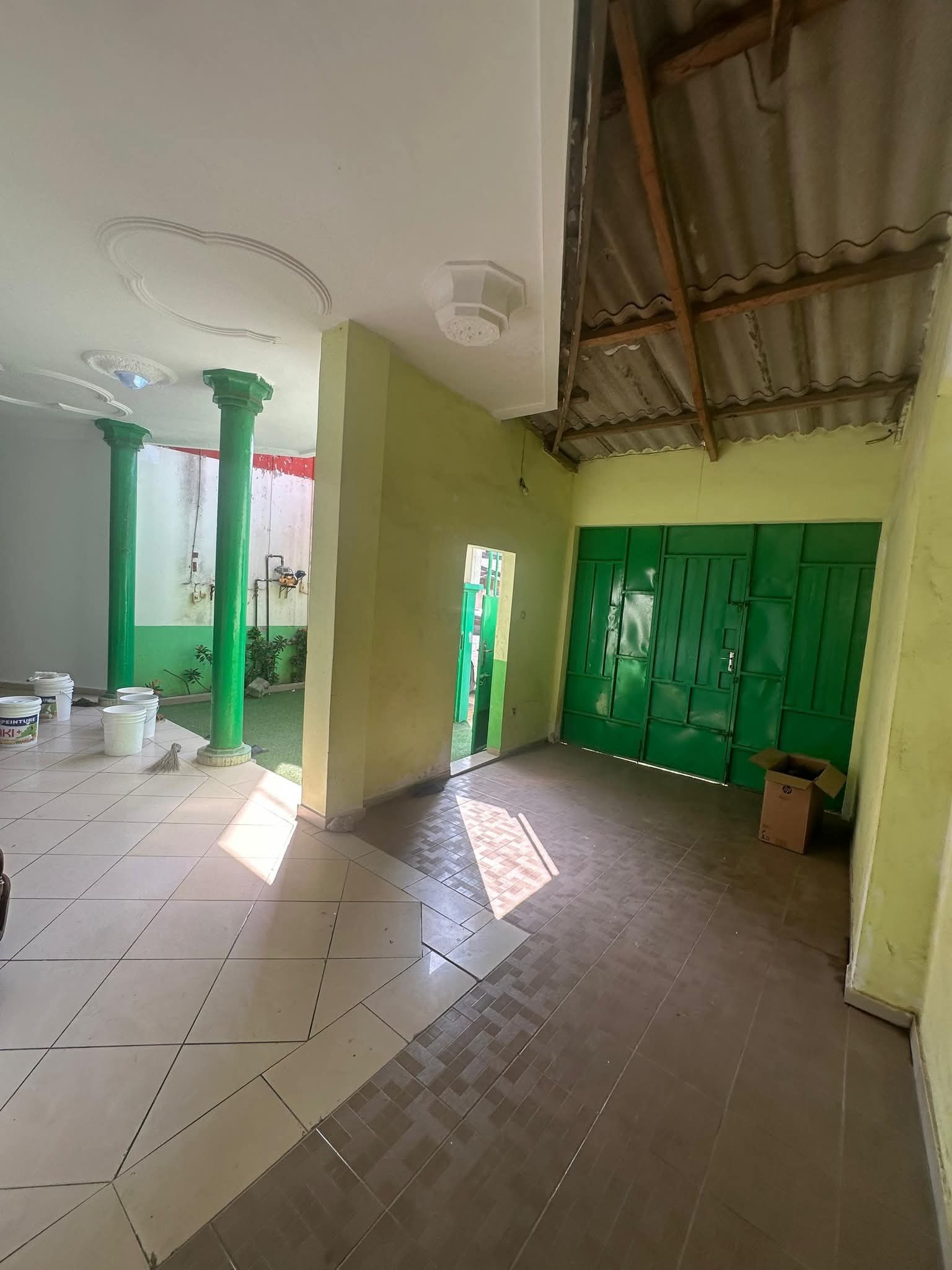 Entrée personnelle à louer à cotonou Fidjrossè plage