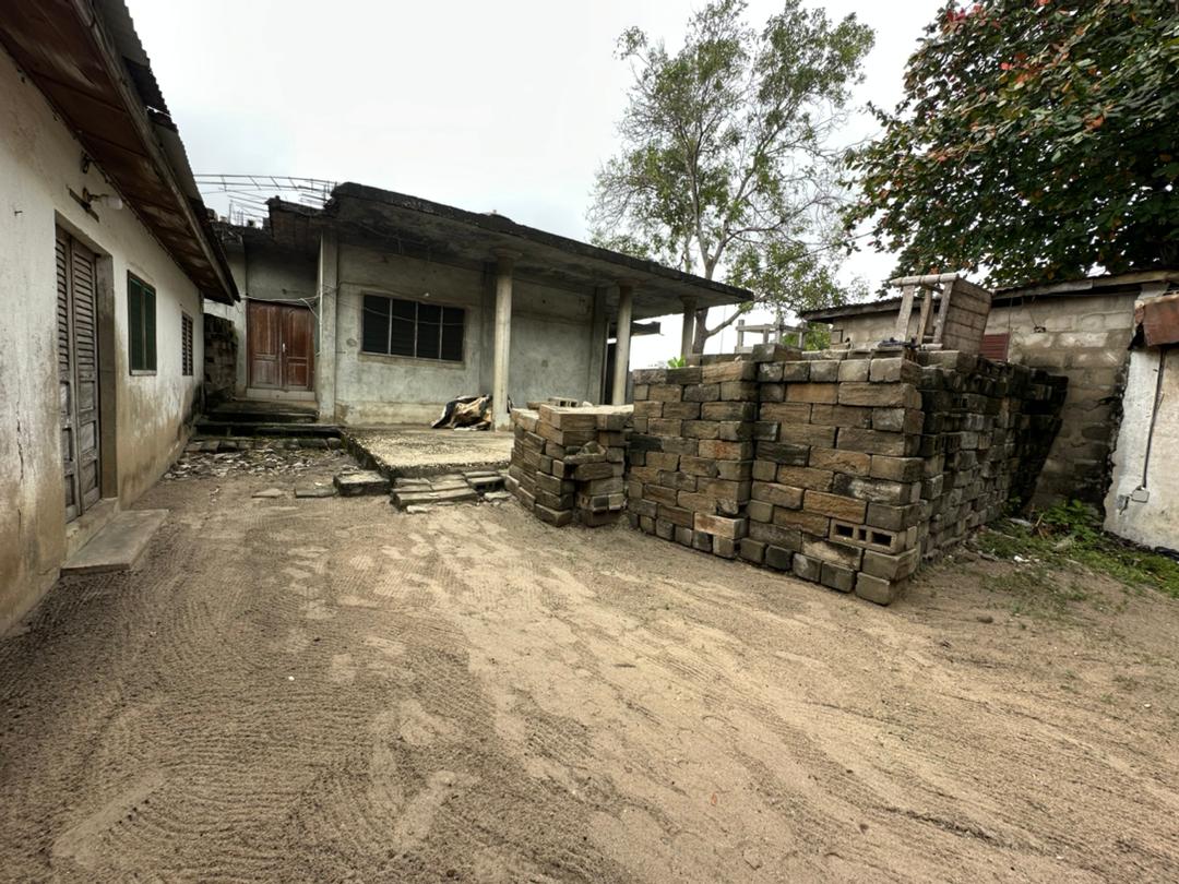 Parcelle à vendre en angle de rue à Cotonou ST Jean