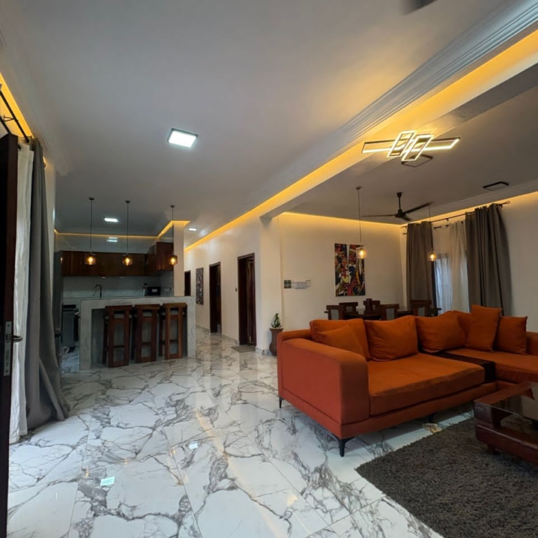 Villa R+1 meublée à vendre à Abomey-Calavi Zoundja