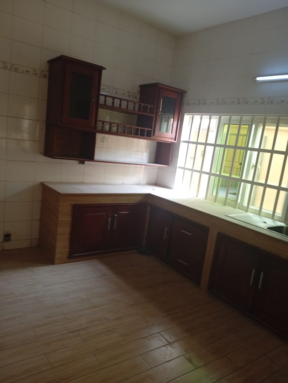 Villa R+2 à louer à Abomey-Calavi Bidossessi