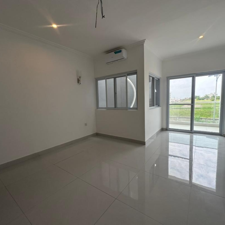 Villa R+2 à vendre à Cotonou Akpakpa CENSAD