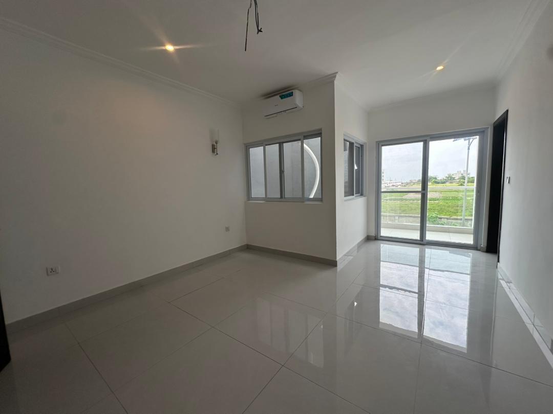 Villa R+2 à vendre à Cotonou Akpakpa CENSAD