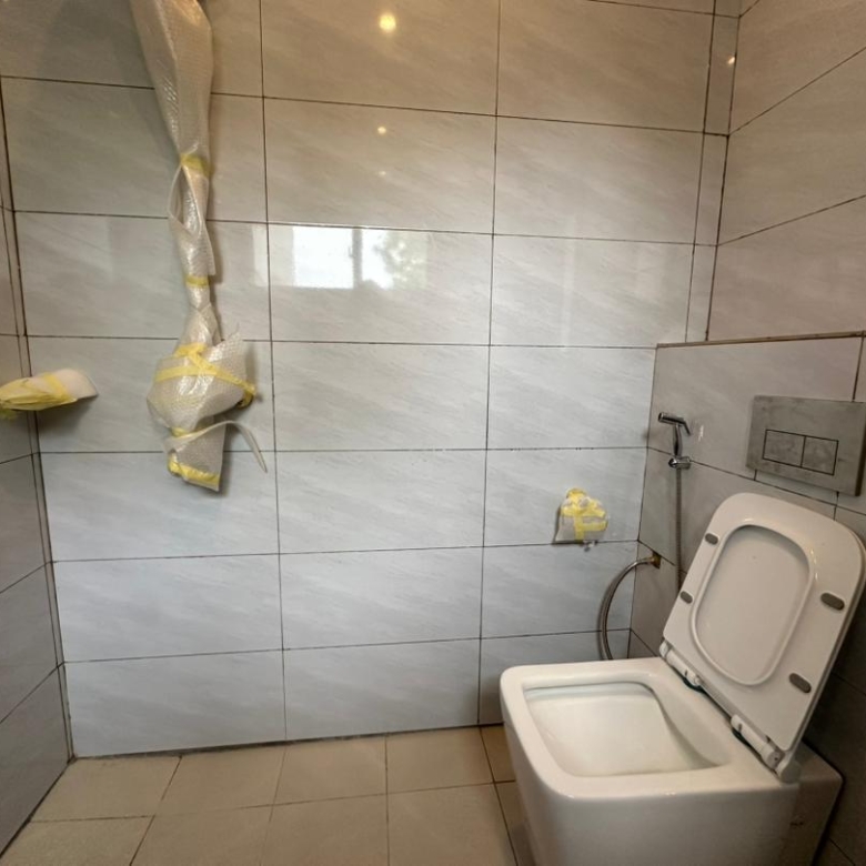 Villa R+2 à vendre à Cotonou Akpakpa CENSAD