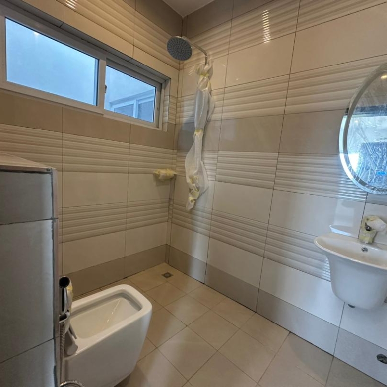 Villa R+2 à vendre à Cotonou Akpakpa CENSAD