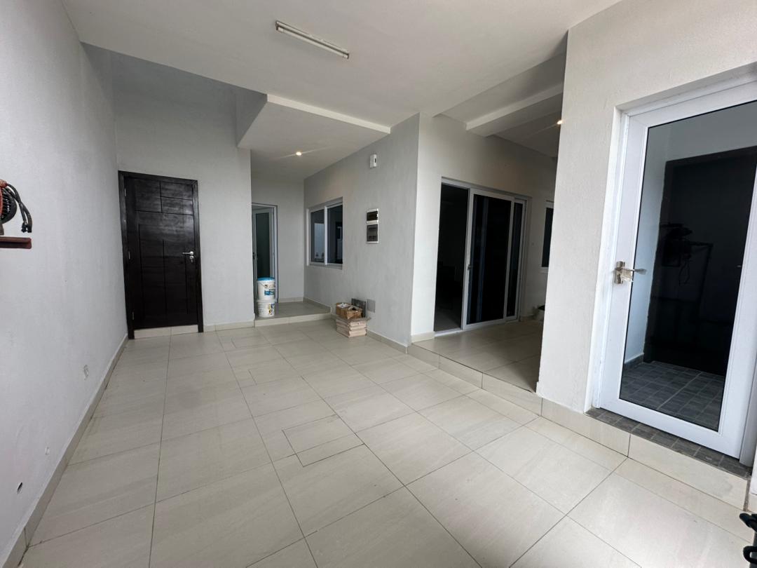 Villa R+2 à vendre à Cotonou Akpakpa CENSAD