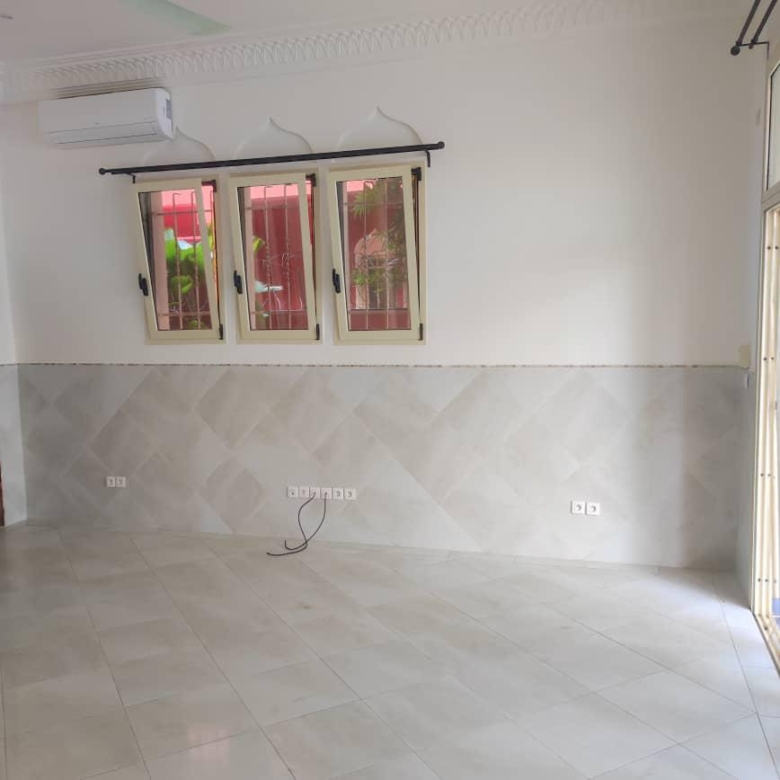 Villa à louer à Cotonou Cocotiers