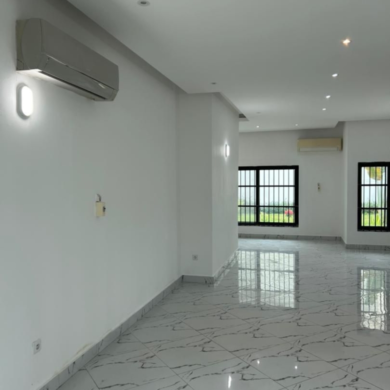 Villa à louer à Cotonou Erevan