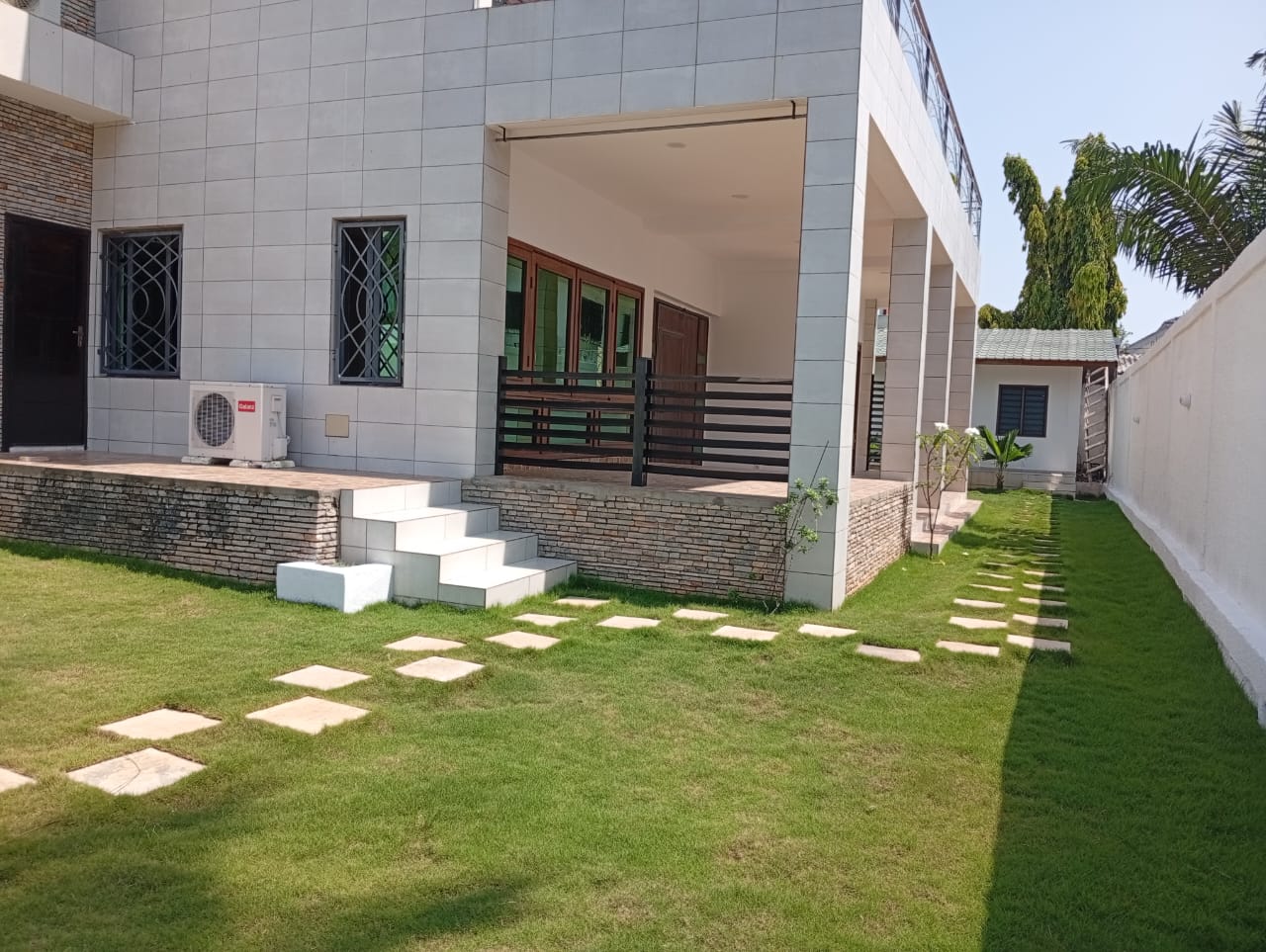 Villa à louer à Cotonou Haie-Vive