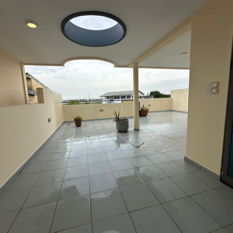 Villa à louer à Cotonou Haie Vive