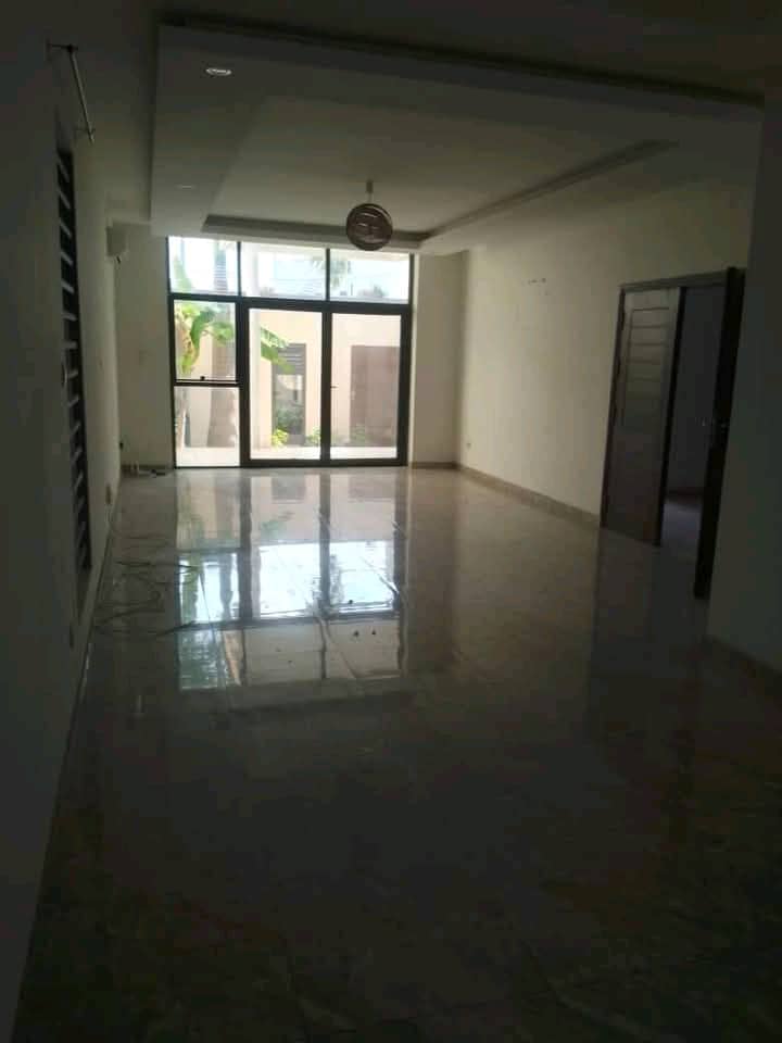 Villa à vendre à Abomey-Calavi Aidégnon