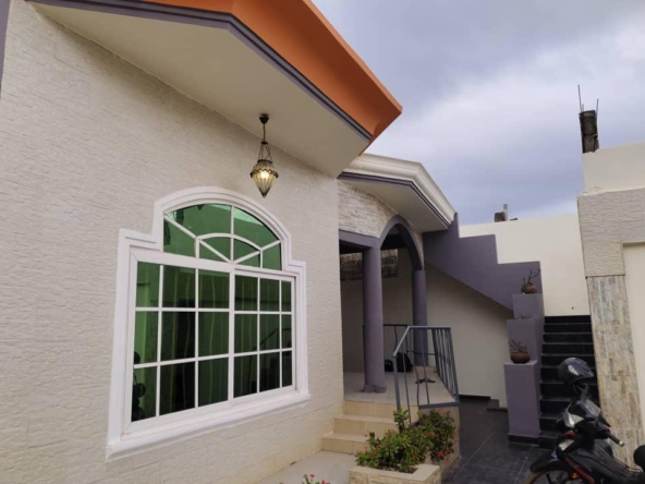 Villa à vendre à Abomey-Calavi Aidégnon